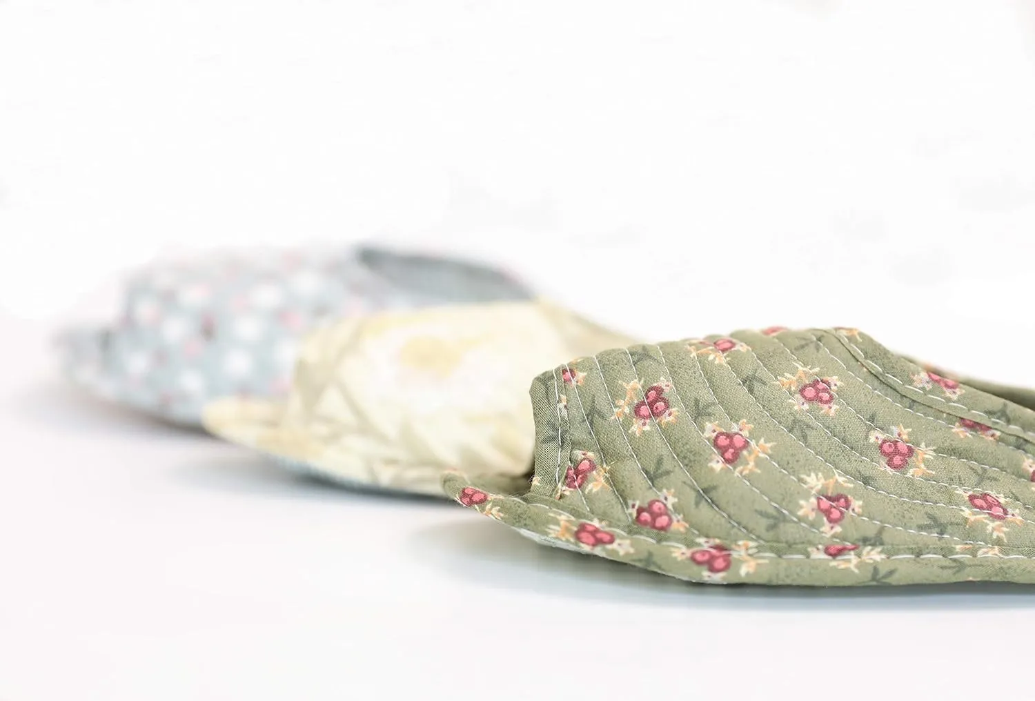 House Slippers for Women - Lightweight Cotton Quilted Home Slippers, Easy Machine Washable Like Socks, Foldable and Portable, Indoor Breathable Shoes for Your Feet Relaxing, Set of 3 Pairs (Medium