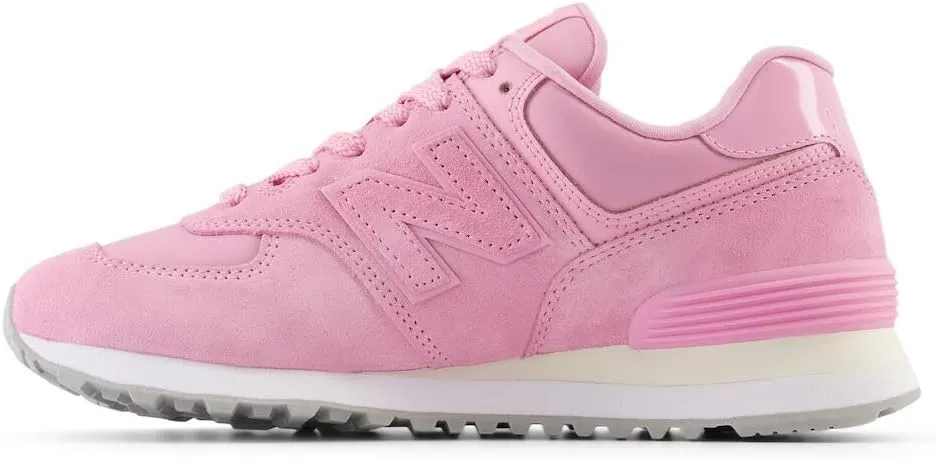 New Balance Women's 574 Sneaker