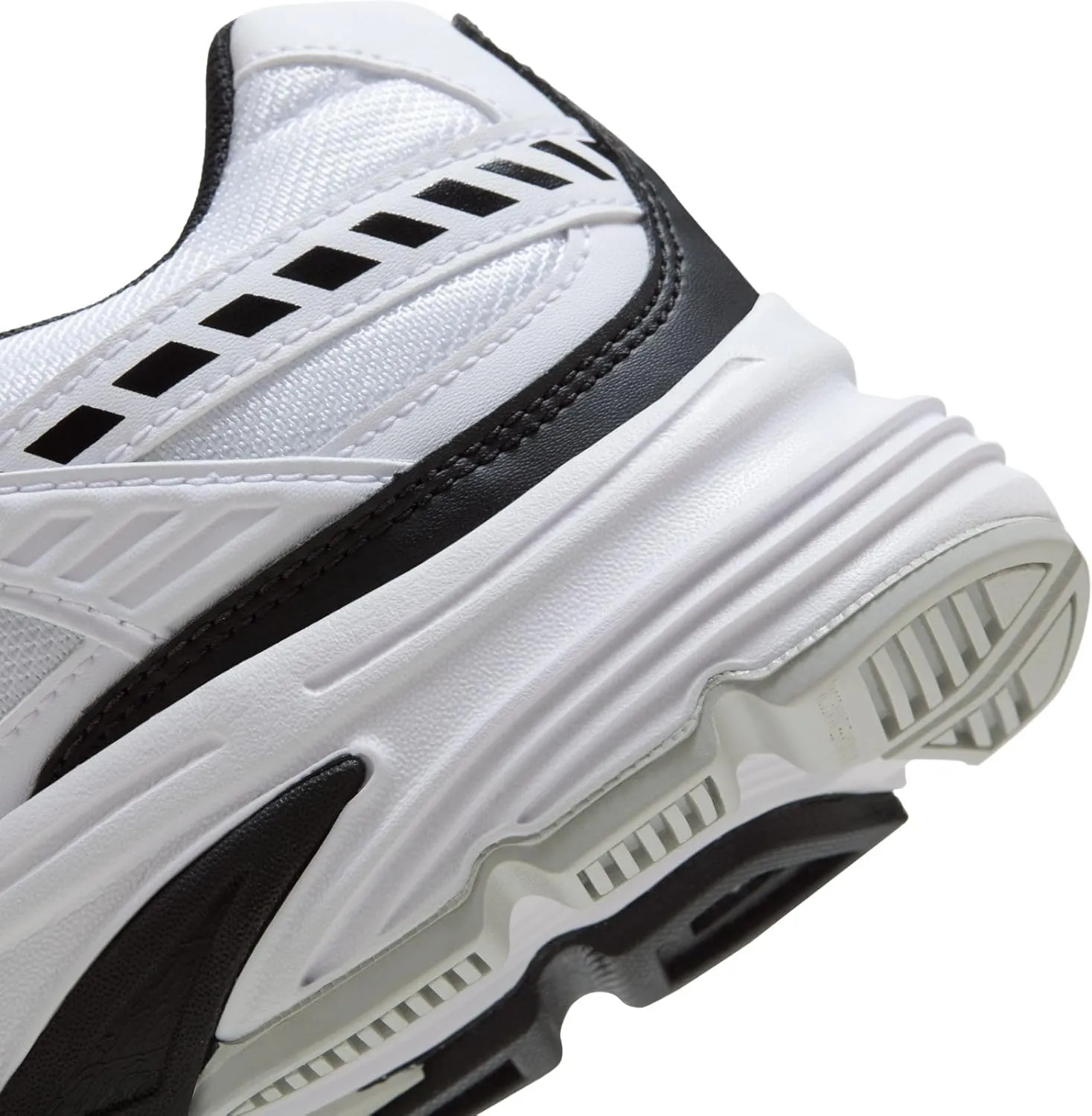 Nike Men's Initiator Sneaker