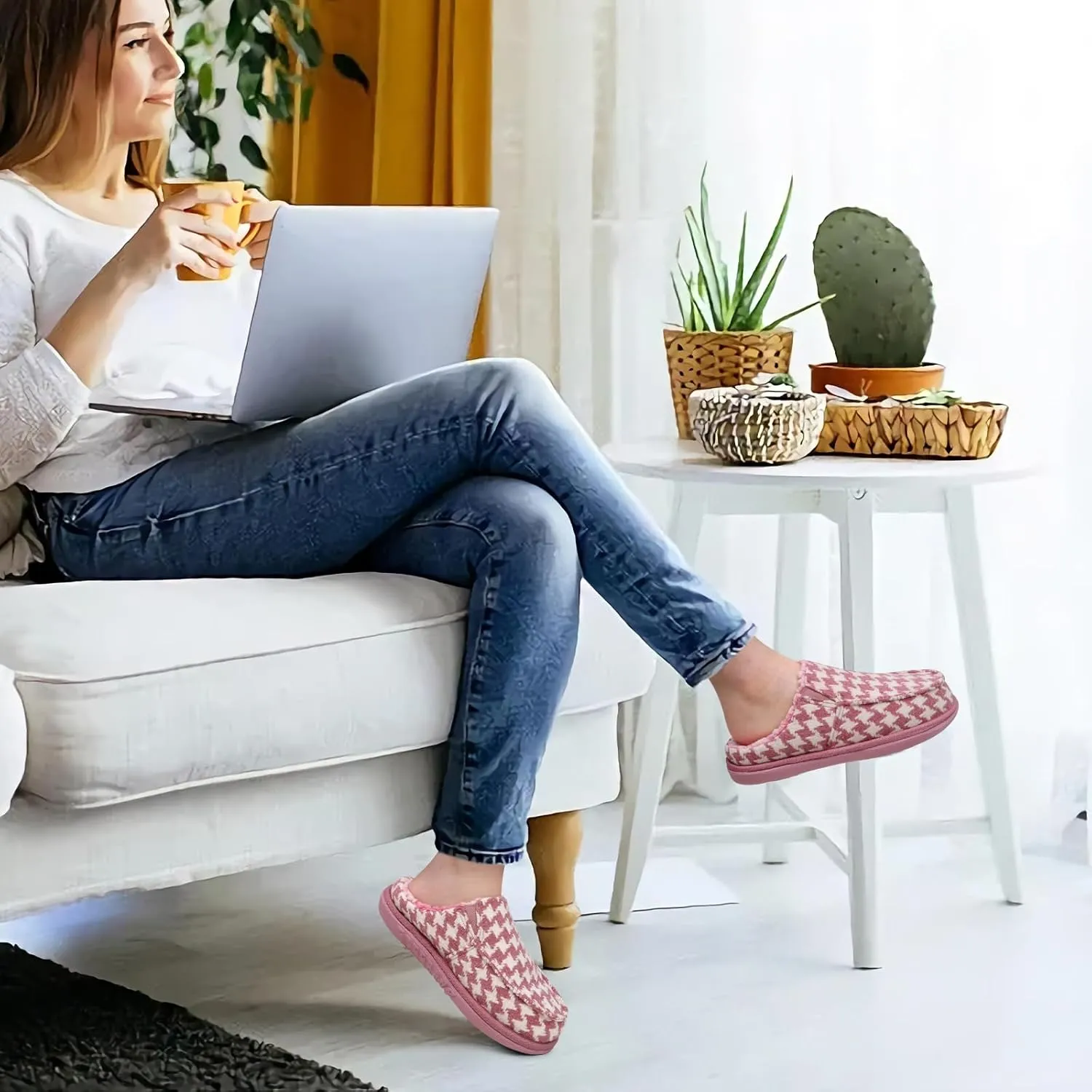ONCAI Women's Slippers Plush Woolen Fabric Houndstooth Cotton-Blend High-Density Memory Foam Fluff Clog Plaid Comfort Faux Fur House Slippers Slip on Indoor Outdoor Yoga Mat Rubber Sole US Size 5-11
